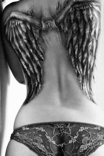 Крылья на спине